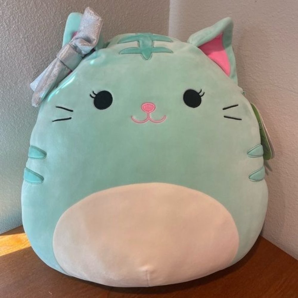 NWT Squishmallows Sea Foam Tres'zure Plush Cat Kitten 16"